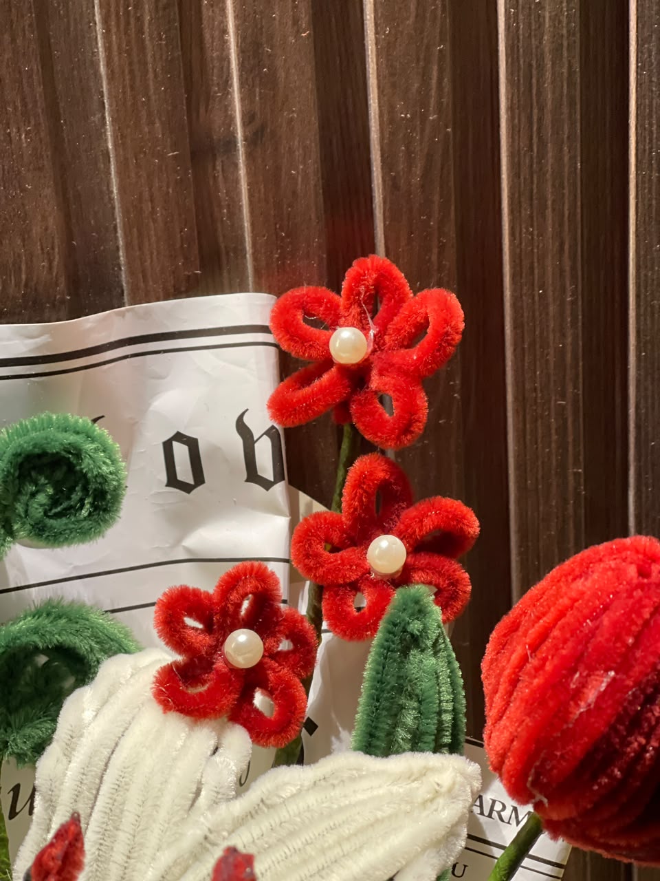 Crimson Lily Elegance Bouquet ❤️🤍