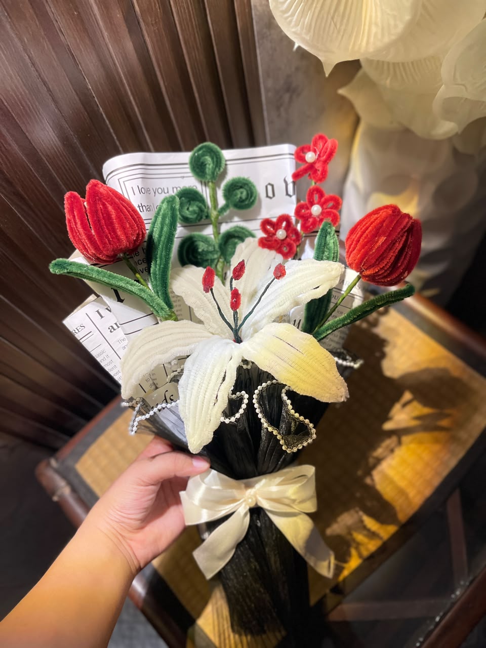 Crimson Lily Elegance Bouquet ❤️🤍